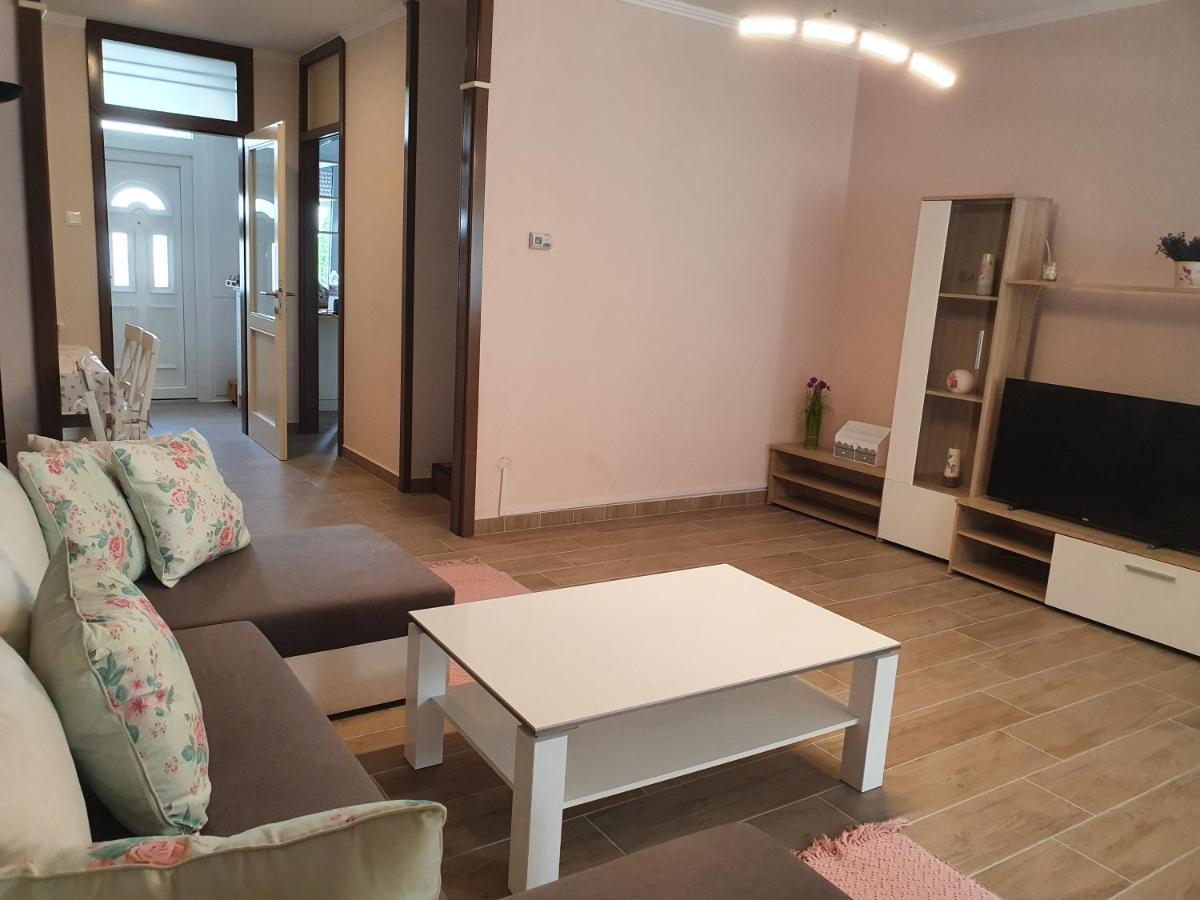 Flower Apartment Heviz Exterior foto