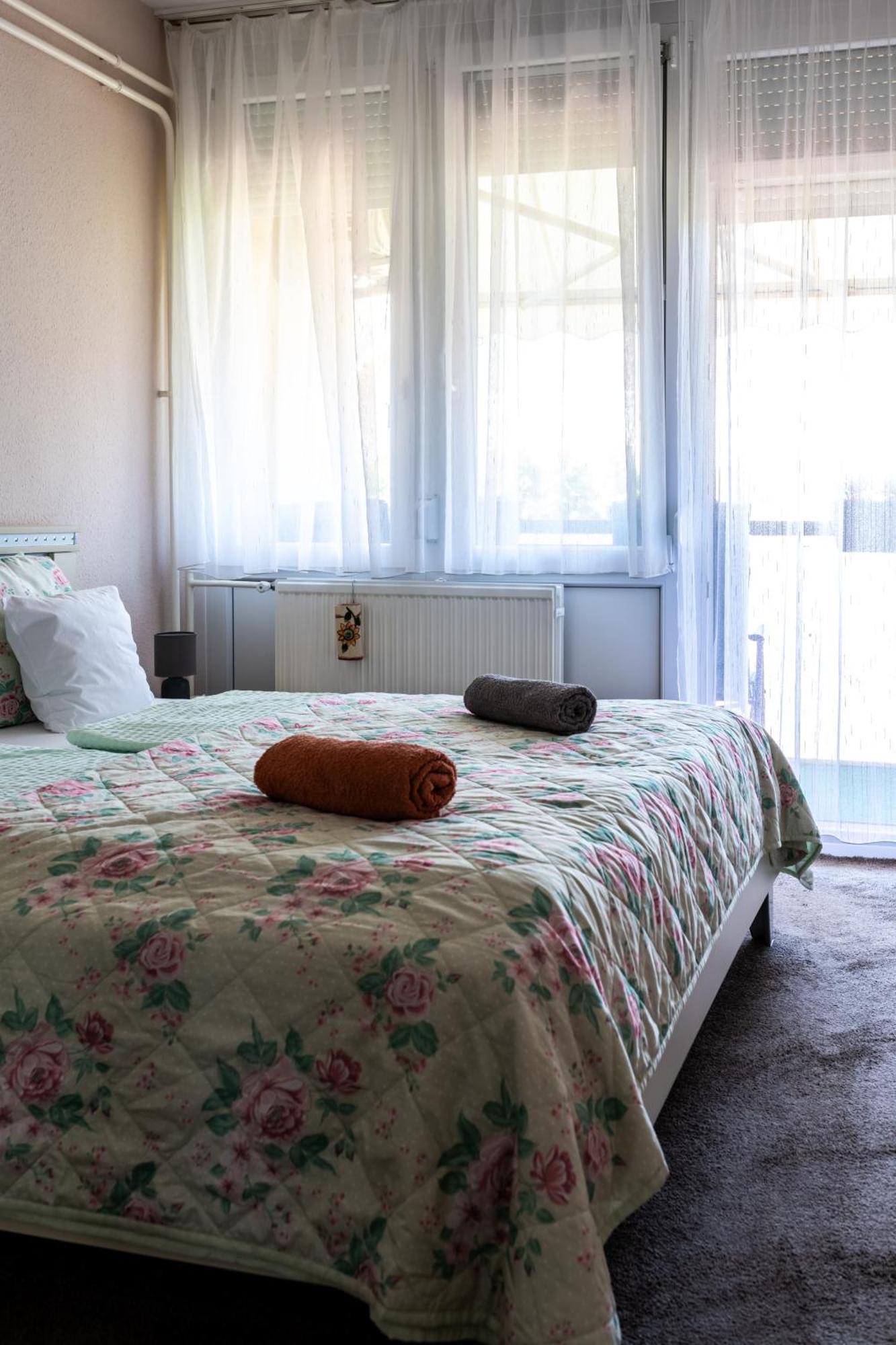 Flower Apartment Heviz Exterior foto